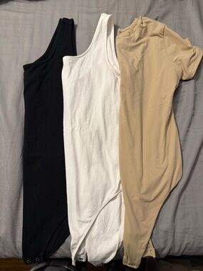 GAP Women’s Bodysuit Set — Black, White & Tan